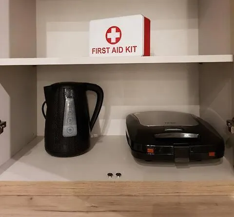 Kyra's Roof Terrace Flat Apartment *