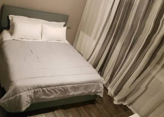 Апартаменты Kyra's Roof Terrace Flat *