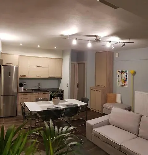 Kyra's Roof Terrace Flat Скиатос